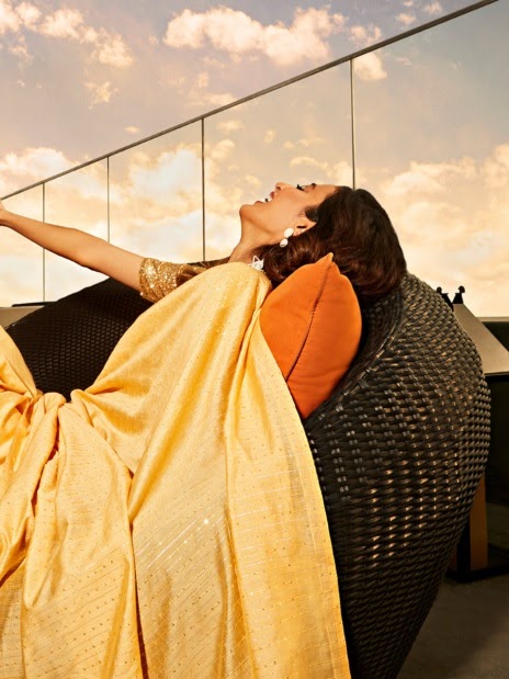 Foil Print Saree Collections That Bring Artistic Flair to Contemporary Dressing